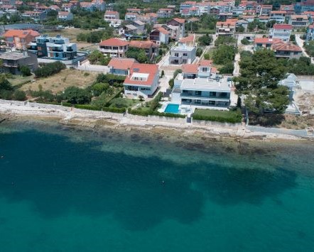 View from the sea to Apartments Navi. You can see how close it is